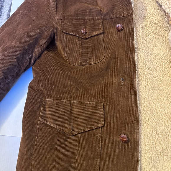 LAKEFOREST VINTAGE BROWN CORD CORDUROY SHERPA SIZE 42 LARGE BUTTON DOWN COAT - Picture 3 of 9